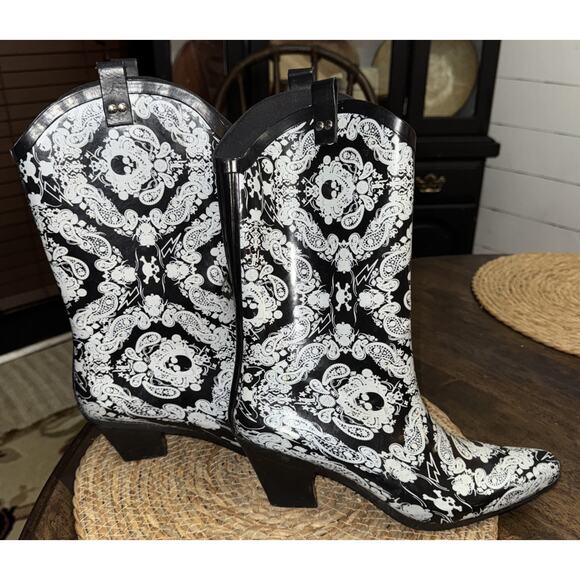Pointed Toe Rain Boot With Skull Paisley Lightening Bolt Whimsigoth Gothic - Picture 3 of 12